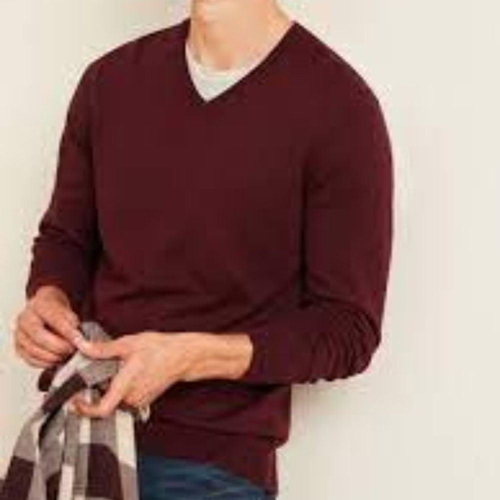 Old Navy Soft-Washed V-Neck Sweater for Men - Picture 1 of 4